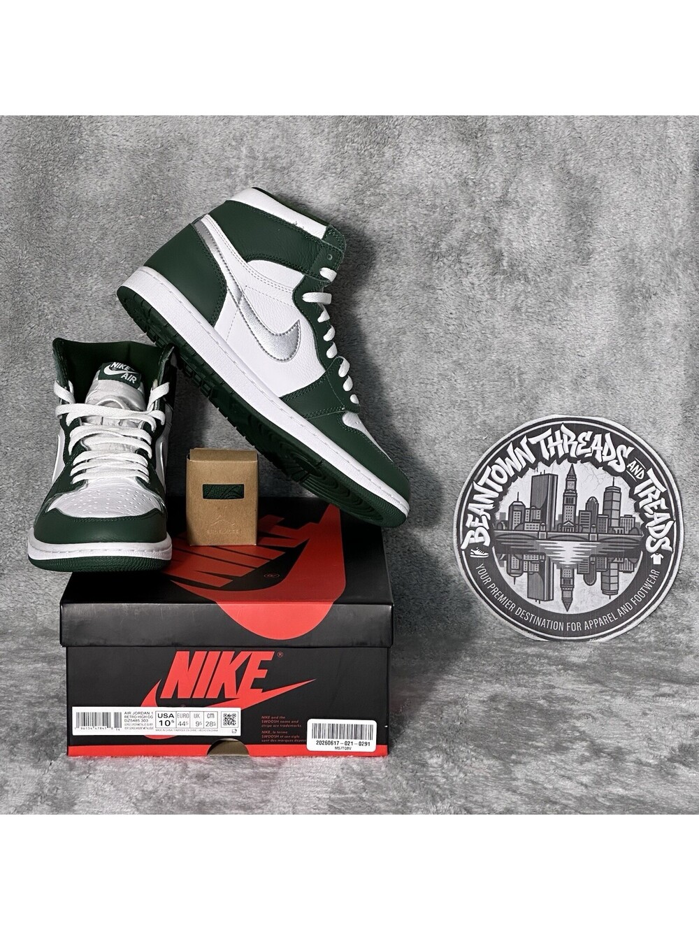 Nike Men’s Size 10.5 Jordan 1 Retro OG High Gorge Green DZ5485-303 Pre-owned